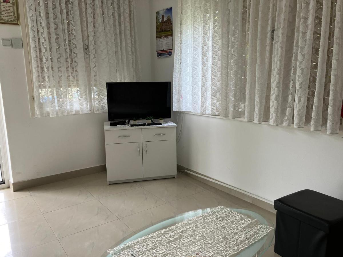 Apartamani Evelin Veliko Gradište Exterior foto